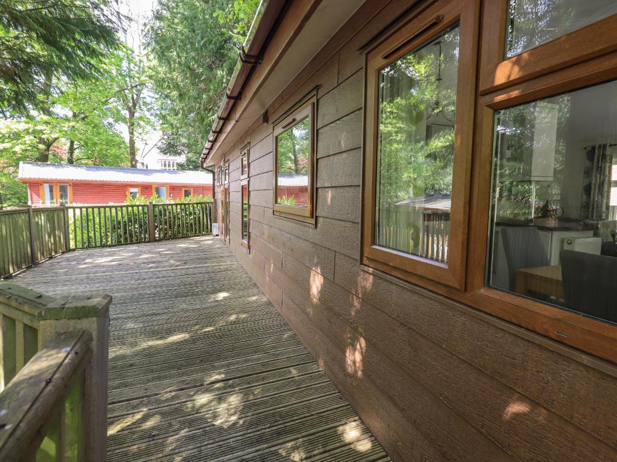 Forest Pines Lodge 鲍内斯温德米尔 外观 照片